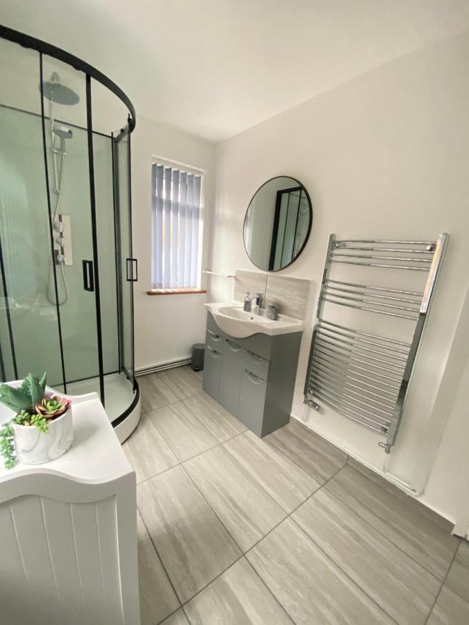 Gatwick Studio Horley Exteriér fotografie